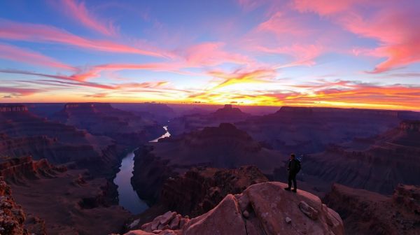 Uncover the USA: a traveler's guide to adventure